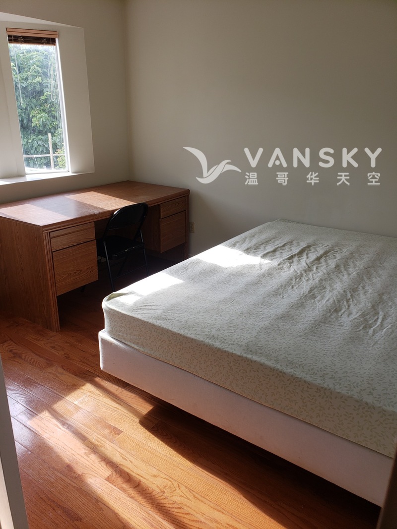 251228121742_bedroom 1.jpeg